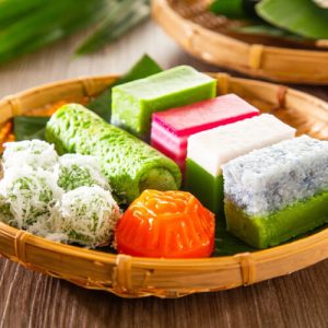 Assorted 2 Types of Malay Kuih (Talam)